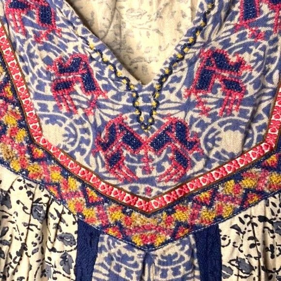 Lucky Brand Top Blue Floral Boho Beaded Embroidered V-Neck 3/4‎ Sleeve Blouse XS - Picture 5 of 10